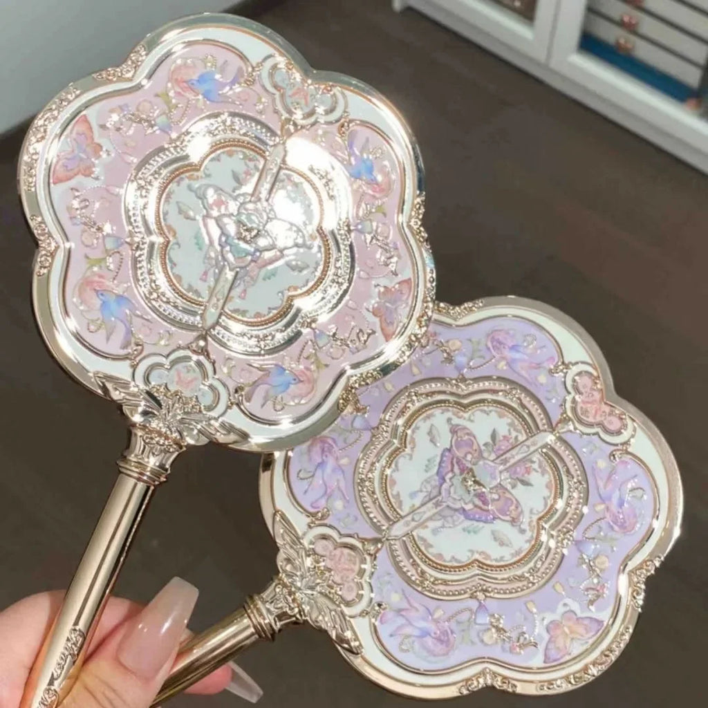 Flower Knows Butterfly Cloud Collar Kollektion Kosmetikspiegel Handspiegel Exquisites Relief Make-up-Tools Meerjungfrauen-Spiegel